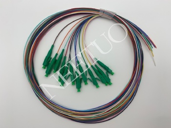 Pigtail 0.9mm 12C Colored LC/APC OM3